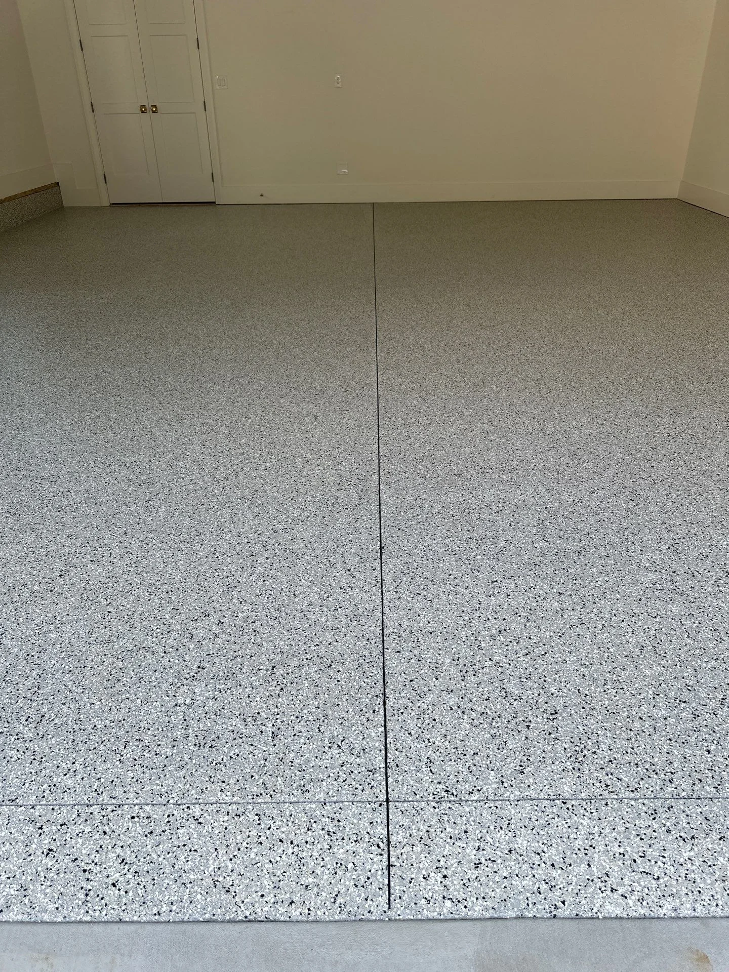 Nashville Garage Floor Transformation: Cabin Fever Flake! Nashville Garage Floor Transformation: Cabin Fever Flake!